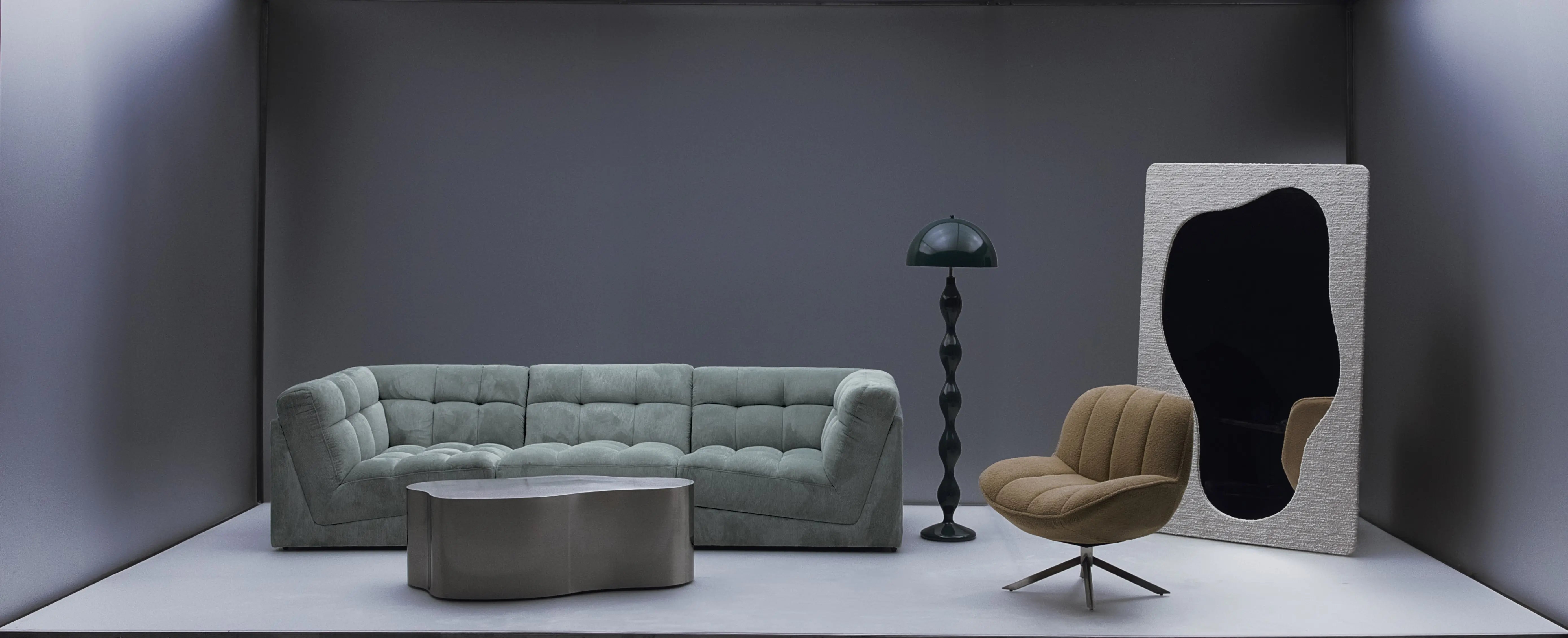 NV CURATORS’ SELECTION - Aina Simon