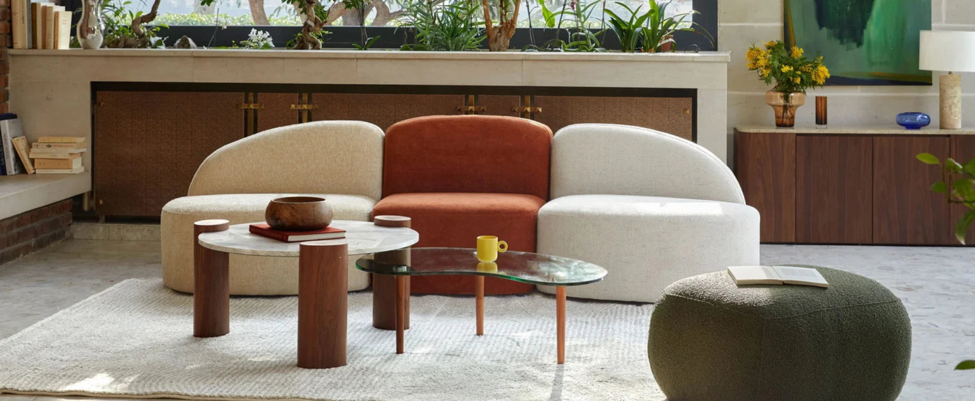 Comment intégrer des tons ocres dans la déco de votre salon ?