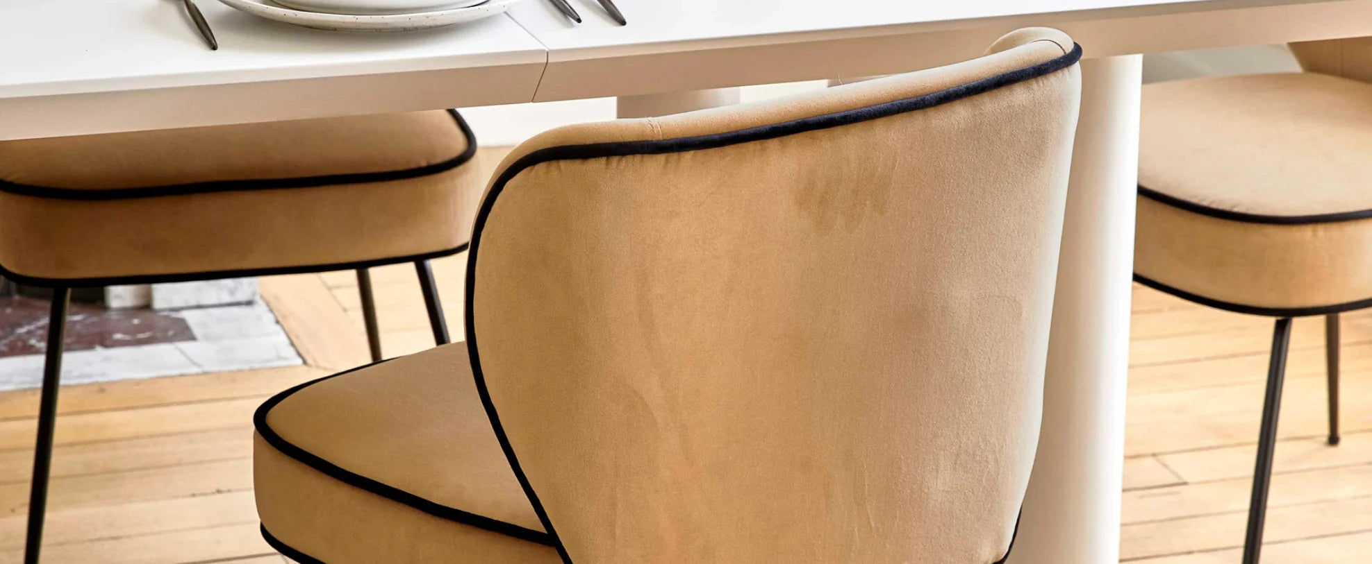 Comment décorer votre intérieur avec la couleur camel ?