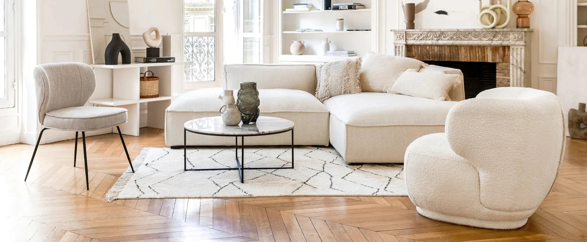 Table basse design : les modèles qui subliment un salon épuré