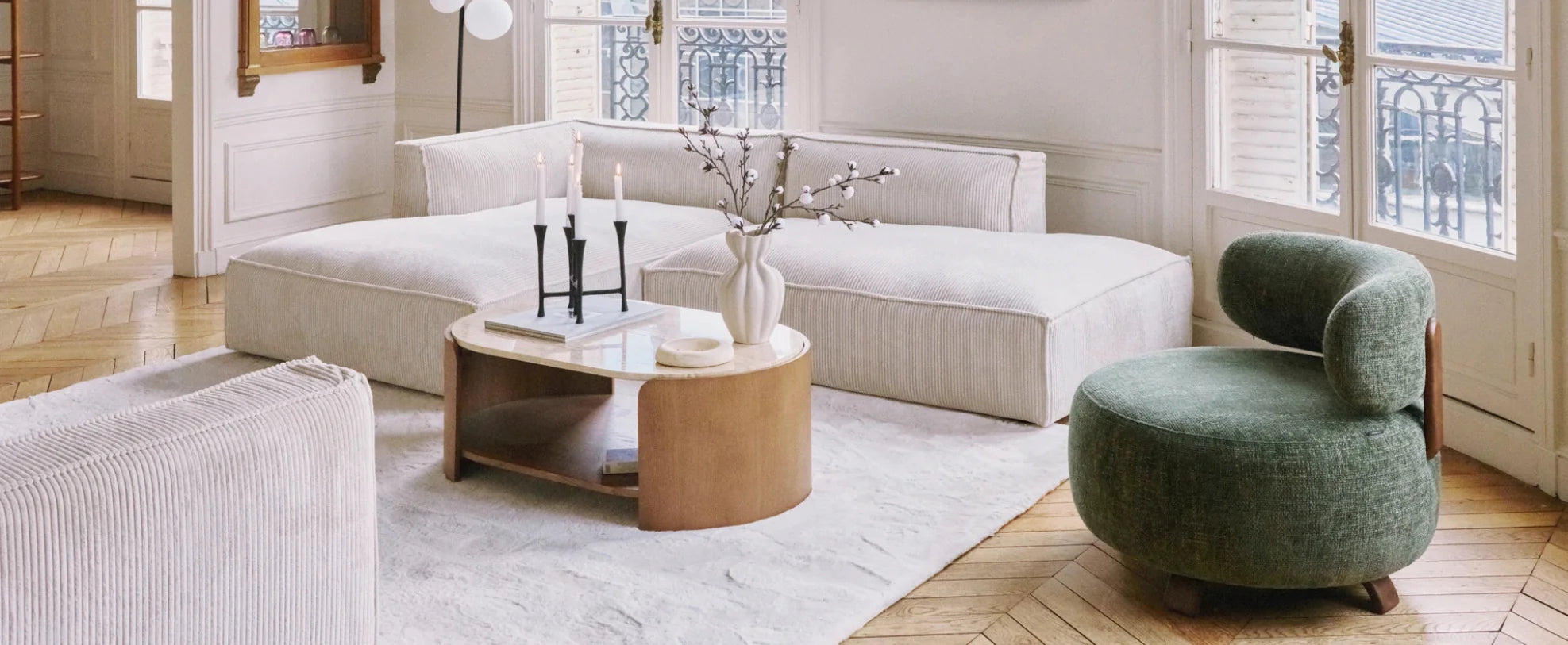 7 couleurs qui vont parfaitement avec le bois en déco