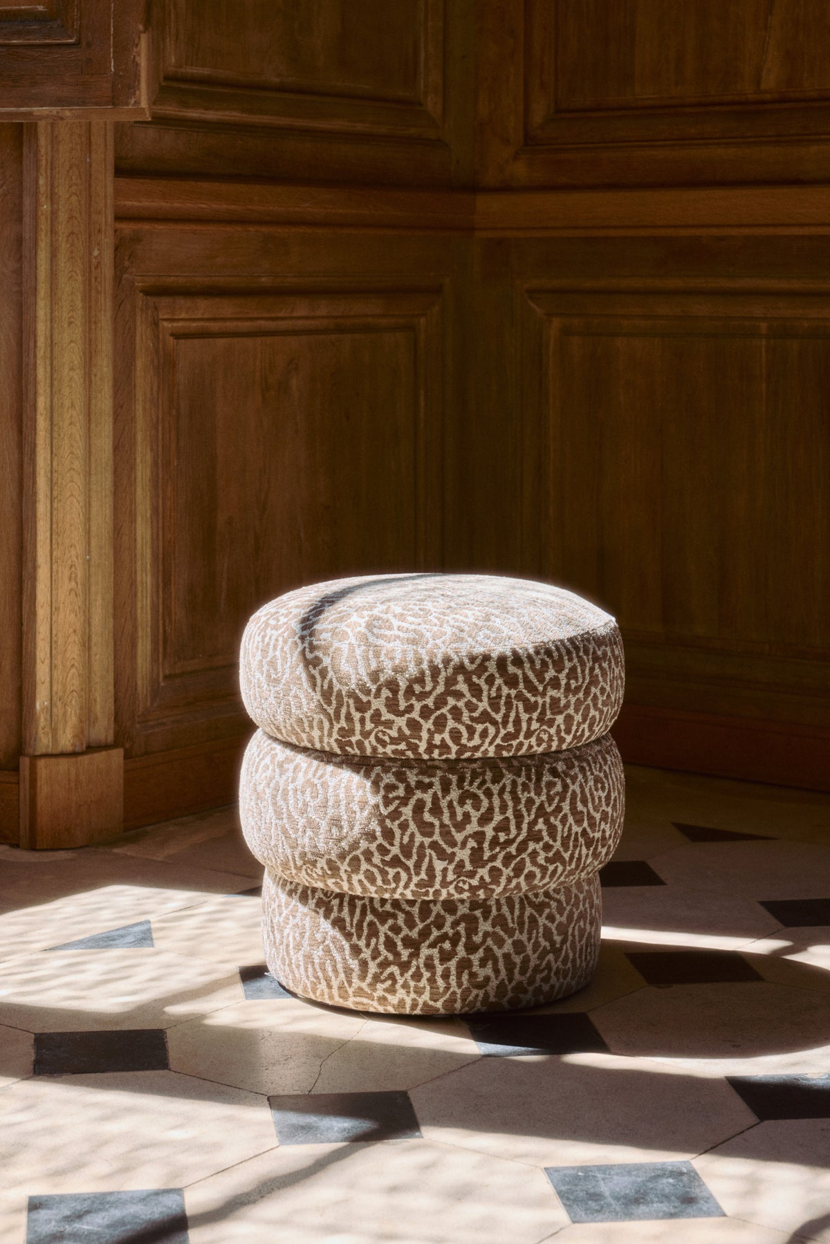 Pouf – Leopardenmuster in Braun – NV GALLERY – MDINA – NV Gallery