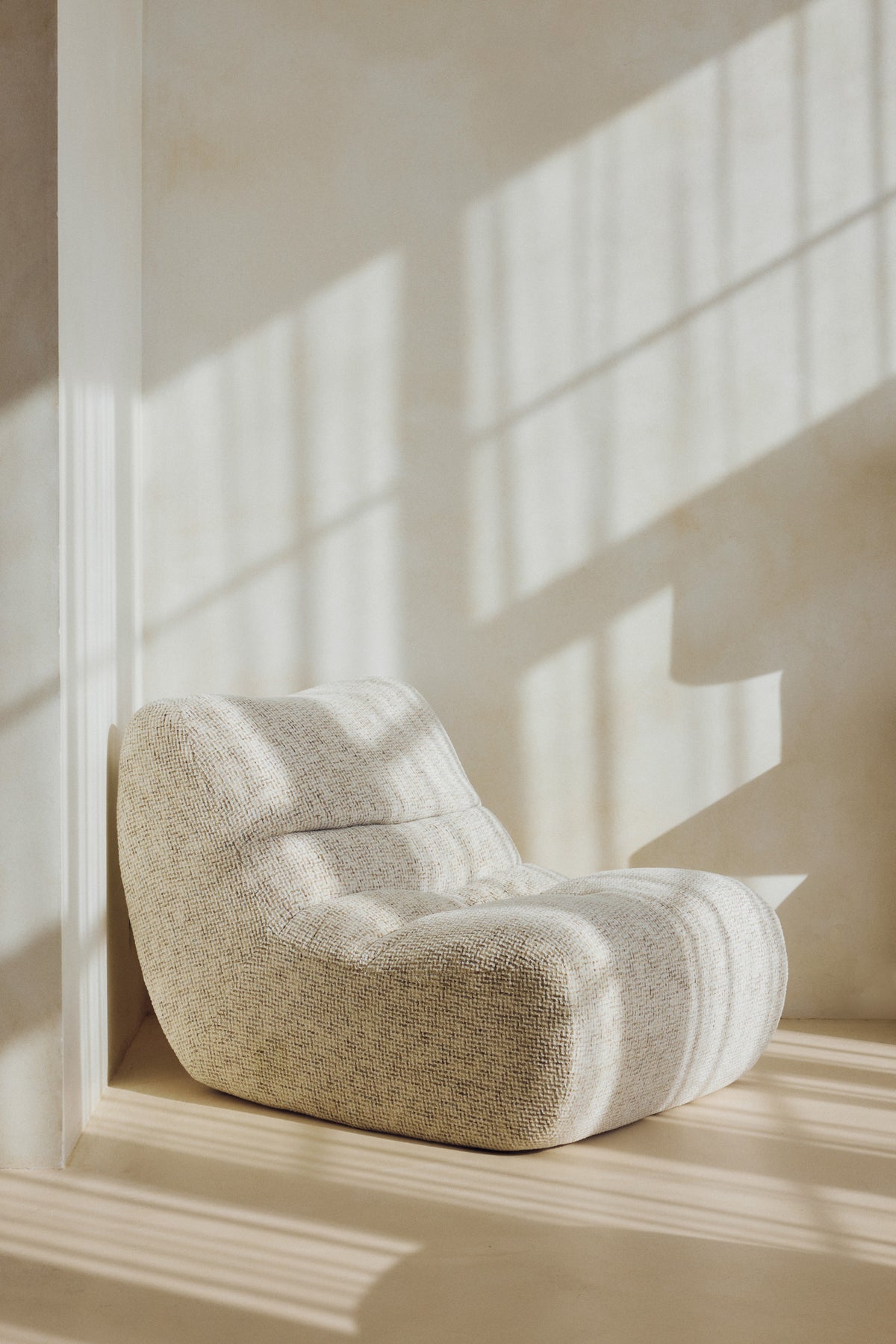 Sessel – Tweed in Beige meliert – NV GALLERY – CHILL – NV Gallery