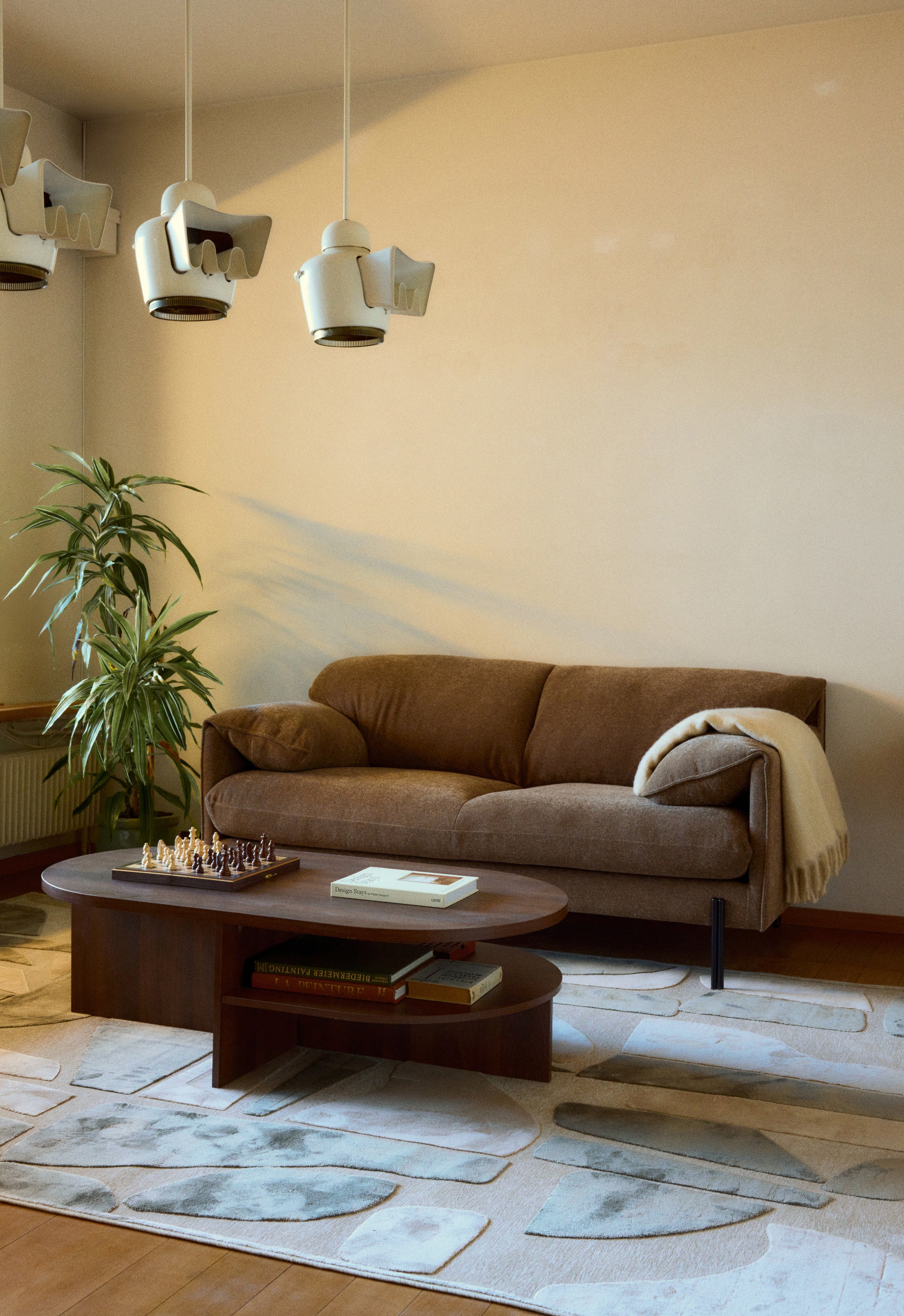 Tapis Nacala viscose tissée, formes abstraites en relief - NV GALLERY