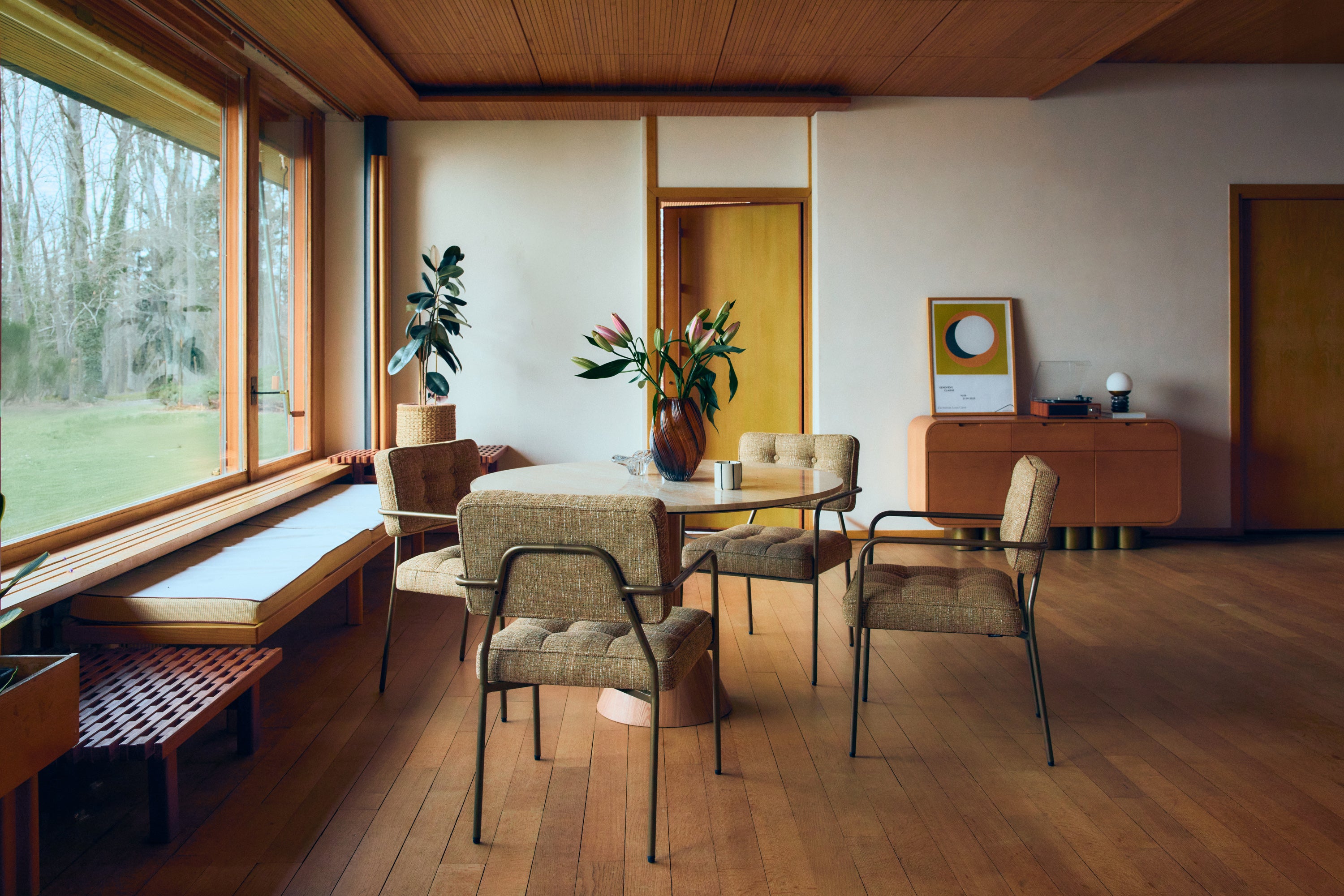 chaise de salle à manger orea tweed marron ristretto avec une table