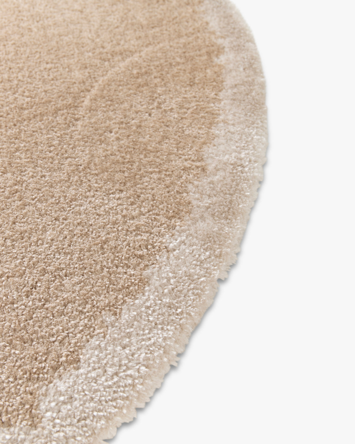 gros plan sur la densité du velours beige tapis nimbus
