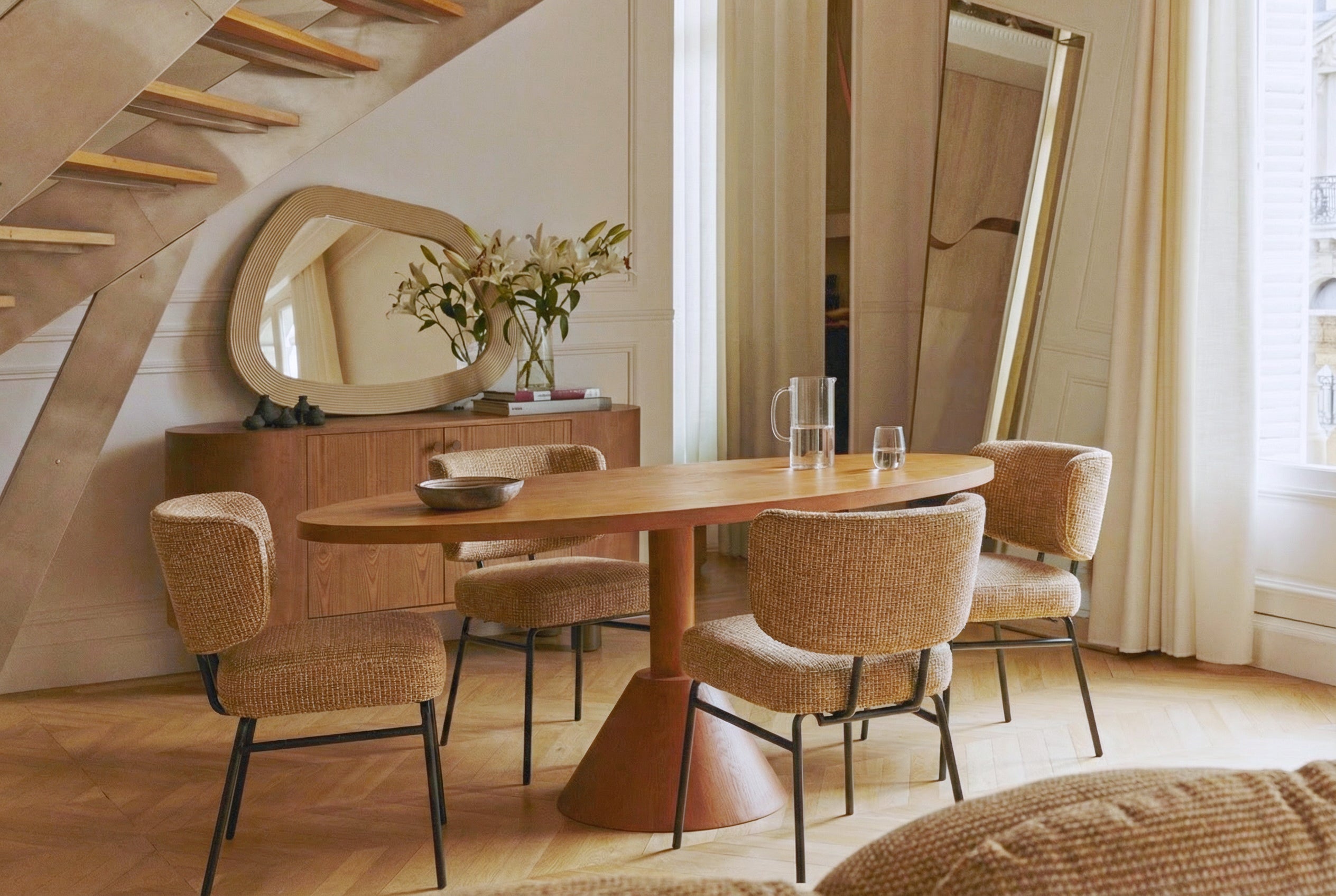 Chaise Abby en tweed jaune miami et pieds métal noir - NV GALLERY
