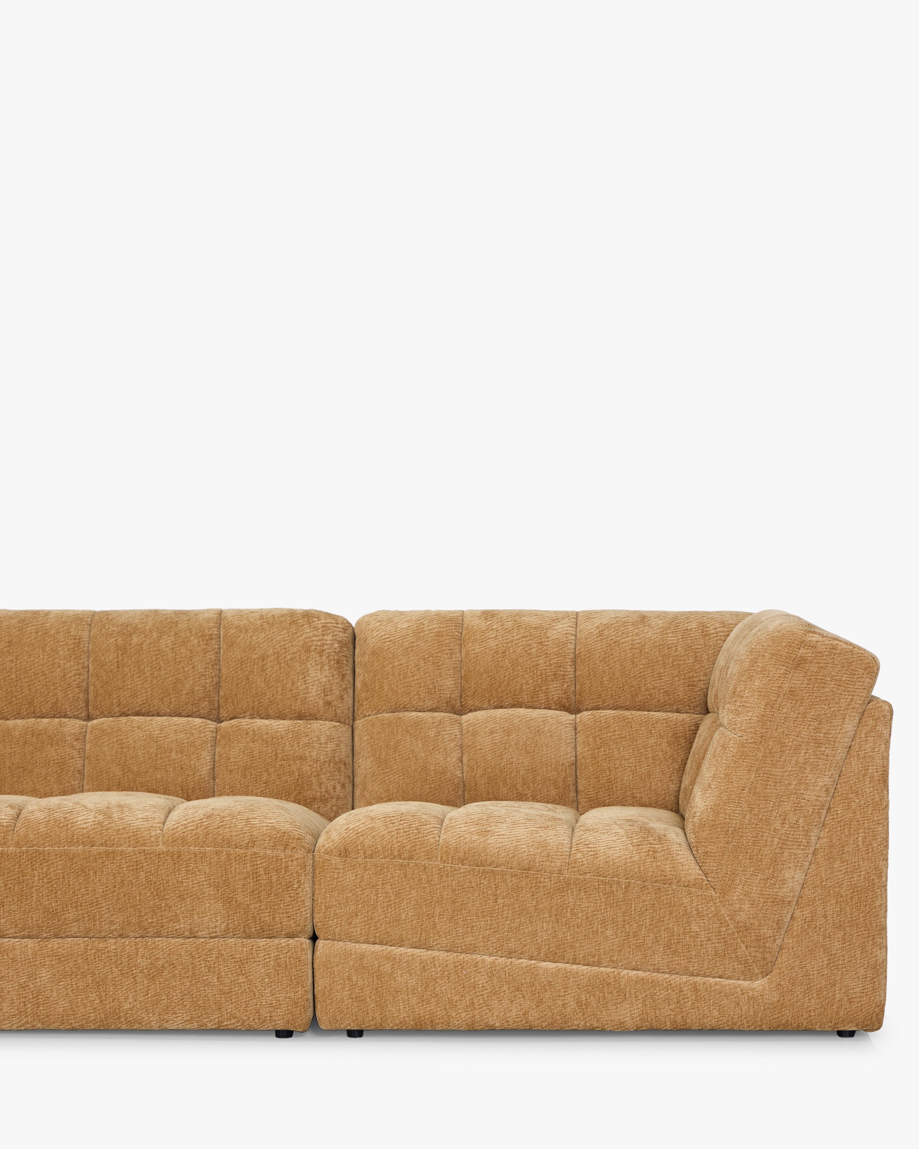 Canapé 4 places modulable Paul - camel crêpé - angle et capitonnage en détail