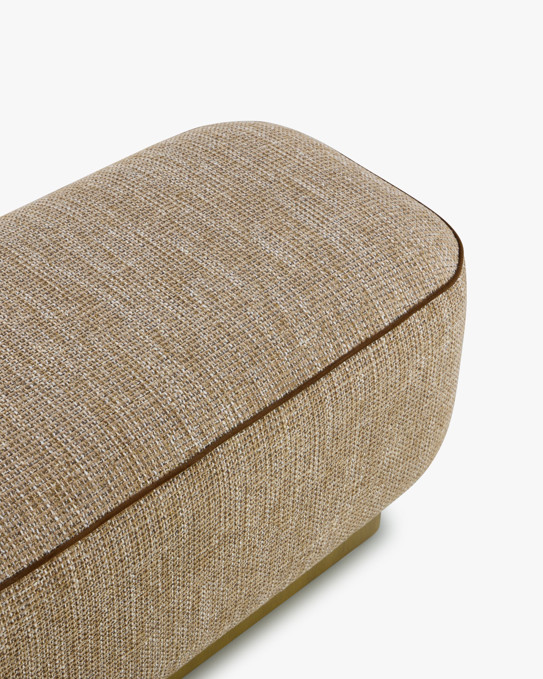 Banc Alyss - tweed taupe sésame et bois bronze brossé - angle et liseré en détail