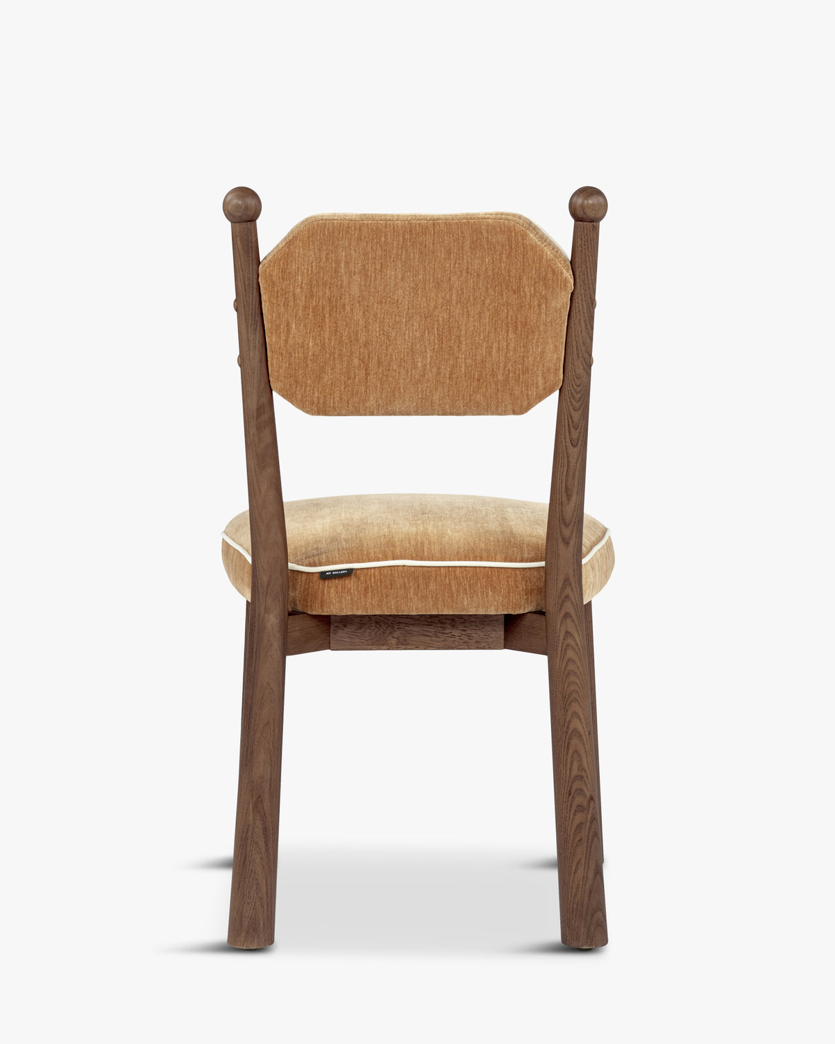Chaise Anna - velours chenillé camel doré et bois teinté noyer - vue de dos, trois-quarts