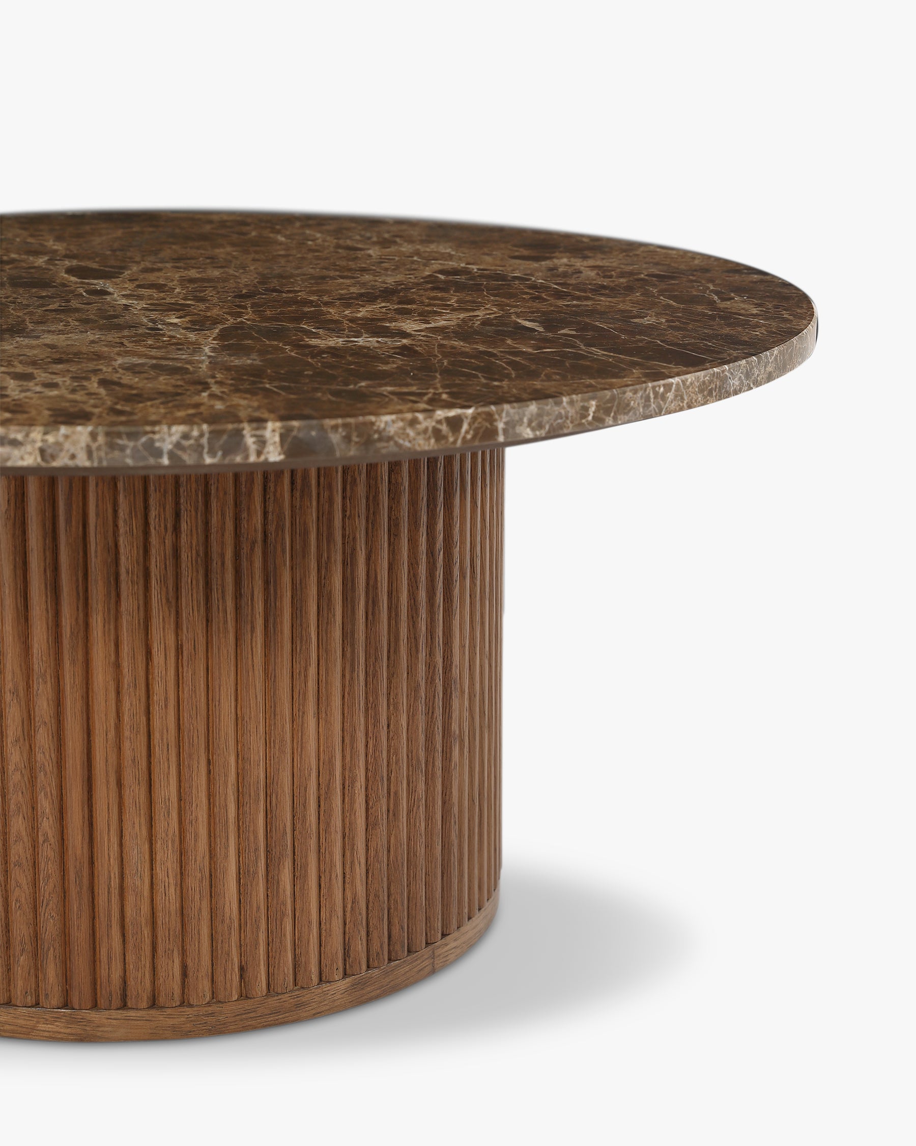 Table basse Oviedo - marbre dark emperador - bordure du plateau en détail