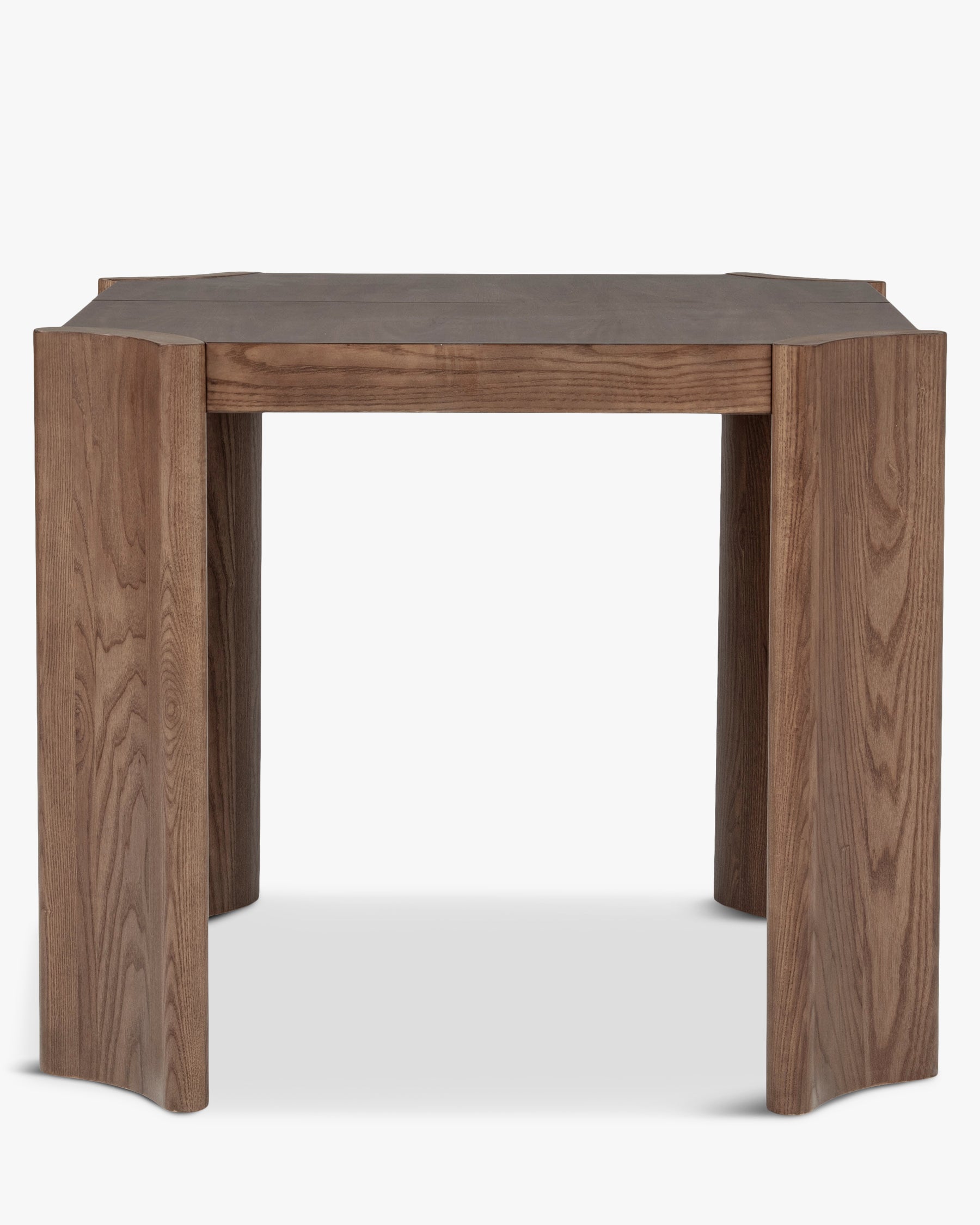 Table Mirage - chêne massif teinté noyer - format carré, trois-quarts, autre angle