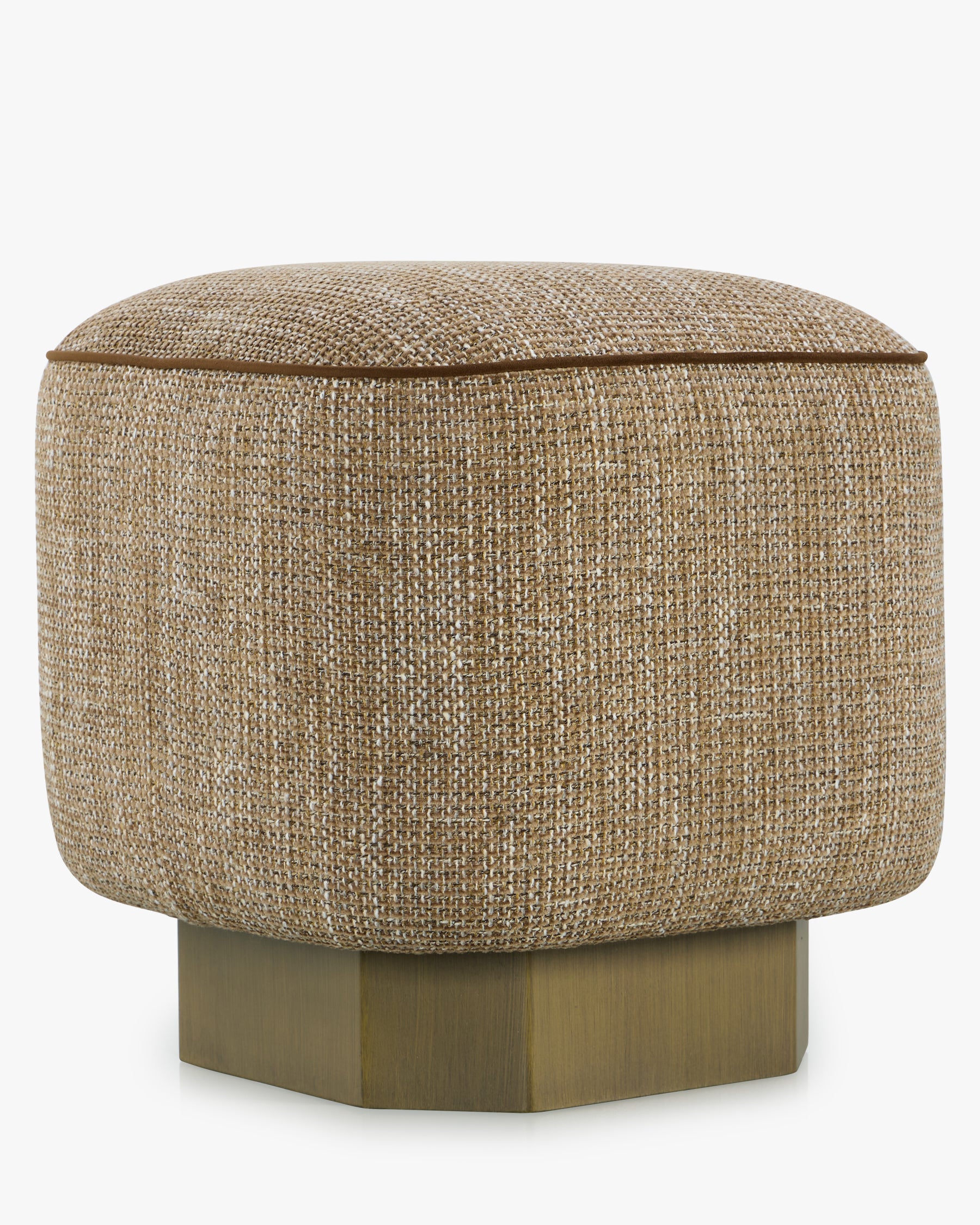 Pouf Alyss - tweed taupe sésame et bois bronze brossé - vue de trois-quarts