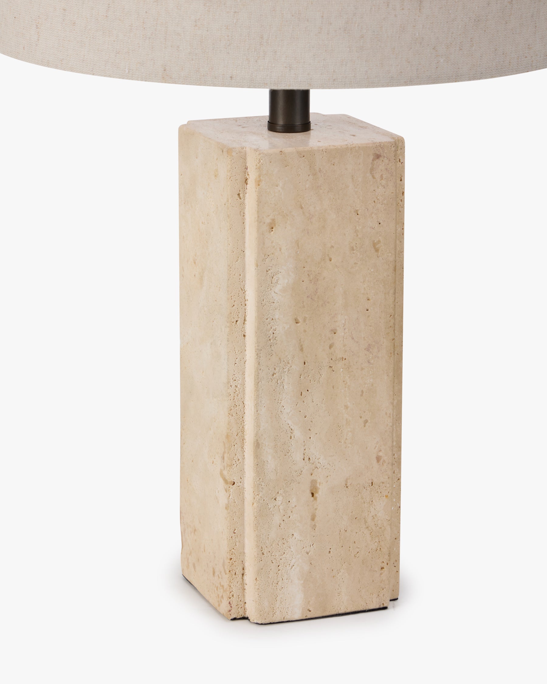 Lampe Mindy - travertin - piètement en détail